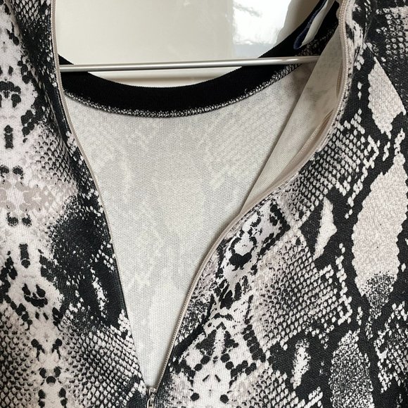 Baum und Pferdgarten Ethena Dress in Snake Print - Picture 4 of 6